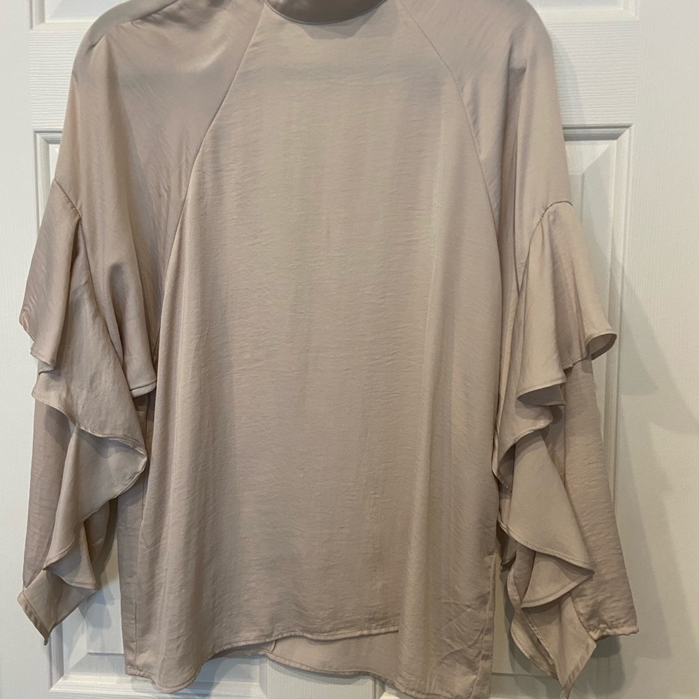 HM Conscious long ruffle sleeve blouse